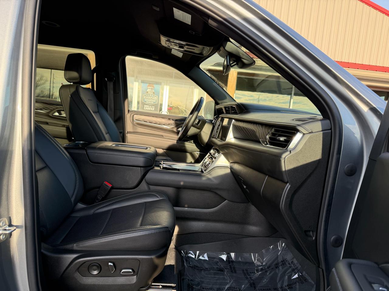 GMC Yukon 4WD 4dr Denali 2023