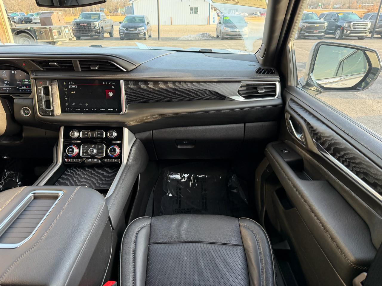 GMC Yukon 4WD 4dr Denali 2023