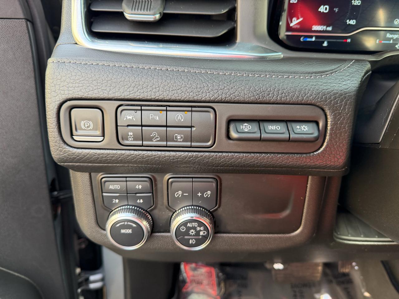 GMC Yukon 4WD 4dr Denali 2023