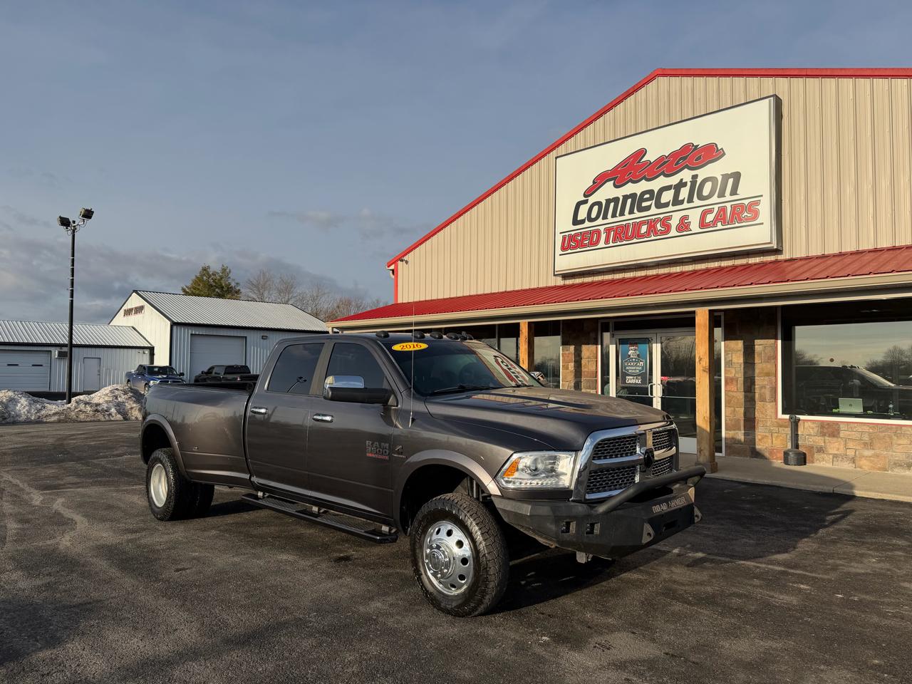 RAM 3500 4WD Crew Cab 169" Laramie 2016