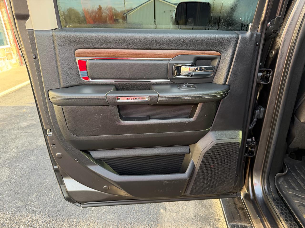 RAM 3500 4WD Crew Cab 169" Laramie 2016