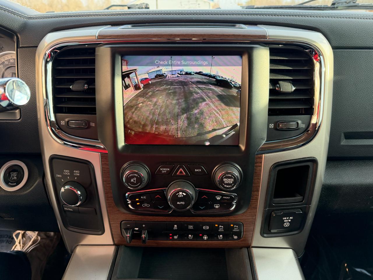 RAM 3500 4WD Crew Cab 169" Laramie 2016