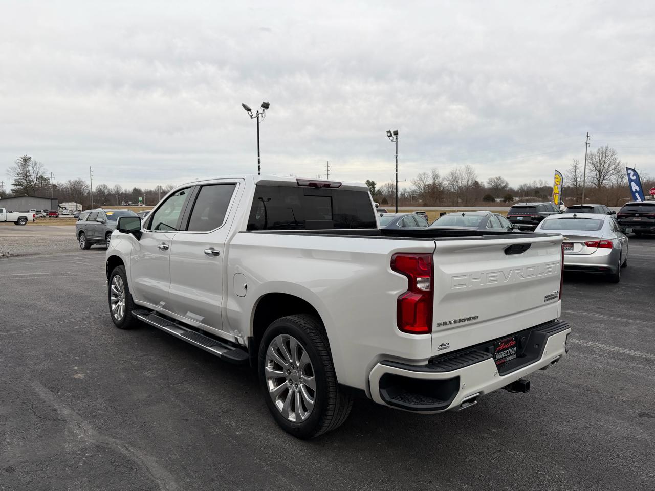 Chevrolet Silverado 1500 4WD Crew Cab 147" High Country 2020