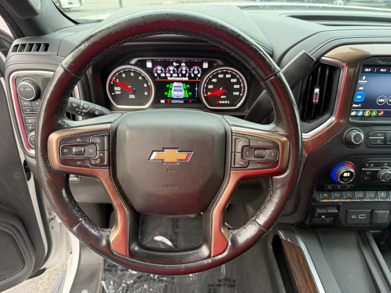 Chevrolet Silverado 1500 4WD Crew Cab 147" High Country 2020