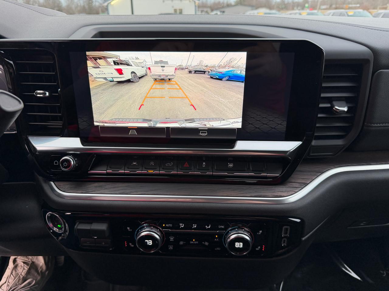 GMC Sierra 1500 4WD Crew Cab 147" SLT 2026