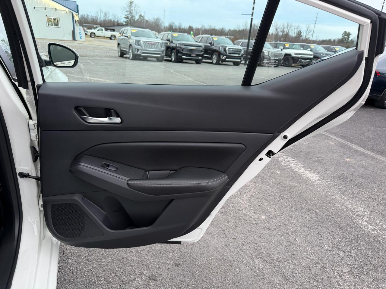 Nissan Altima 2.5 SV AWD Sedan 2022