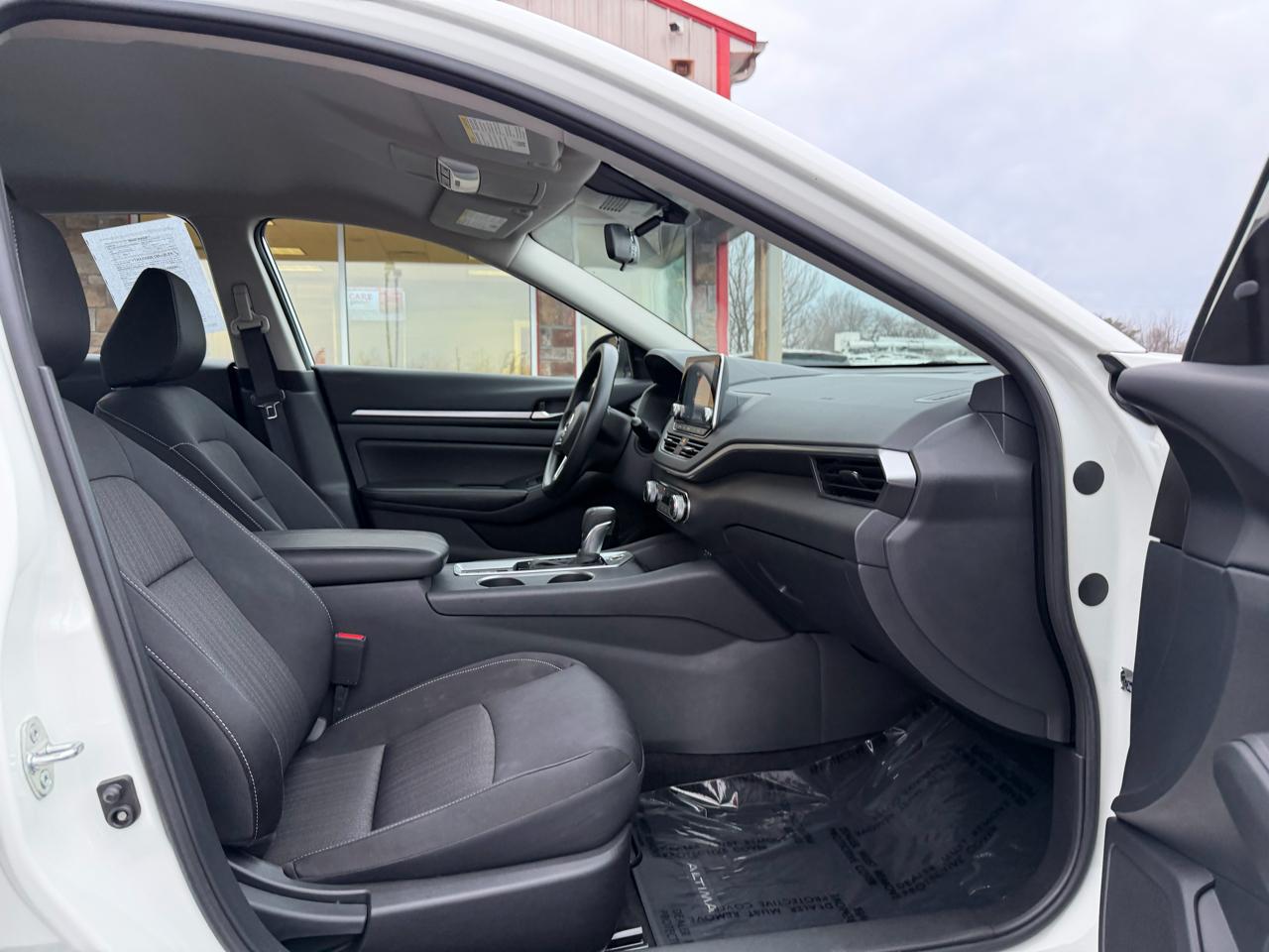 Nissan Altima 2.5 SV AWD Sedan 2022