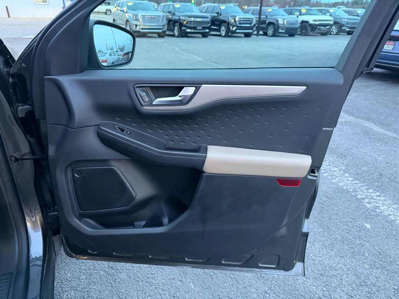 Ford Escape SEL FWD 2020