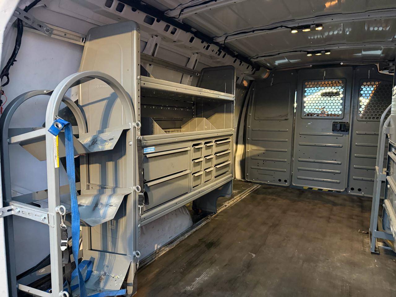 Chevrolet Express Cargo Van RWD 2500 135" 2021