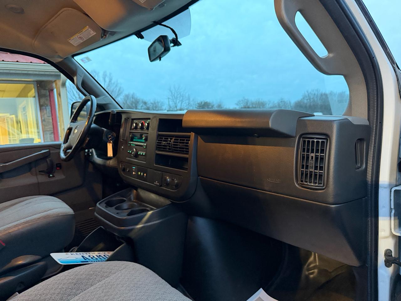 Chevrolet Express Cargo Van RWD 2500 135" 2021