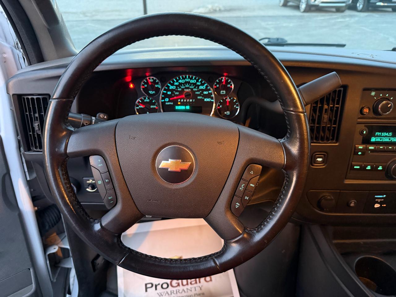 Chevrolet Express Cargo Van RWD 2500 135" 2021