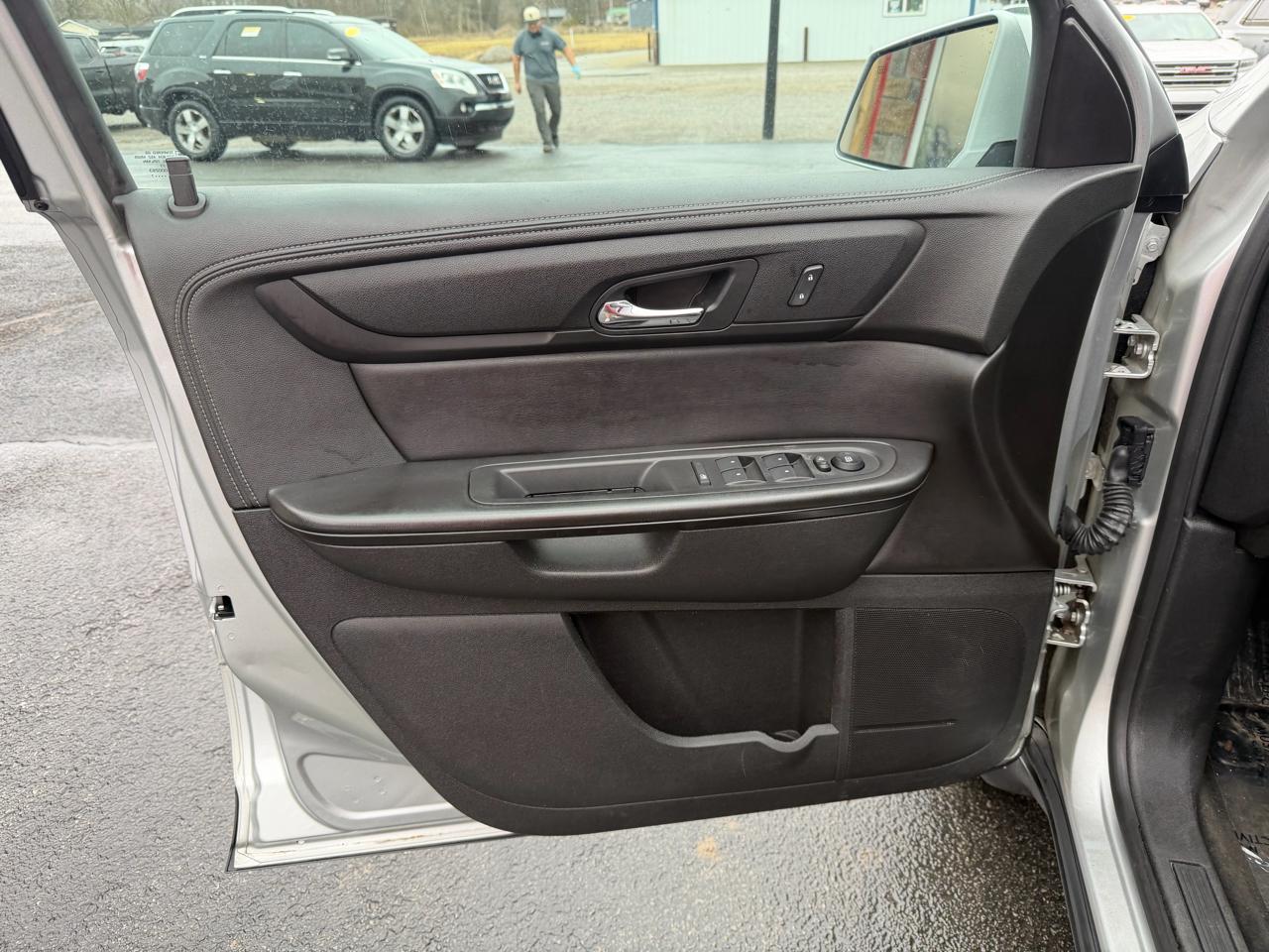 Chevrolet Traverse FWD 4dr LT w/1LT 2017