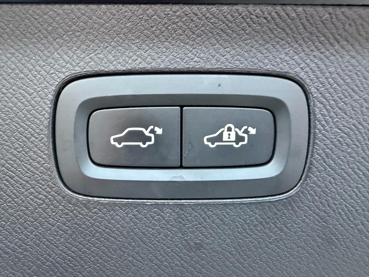 Volvo XC90 T6 AWD Inscription 6 Passenger 2020