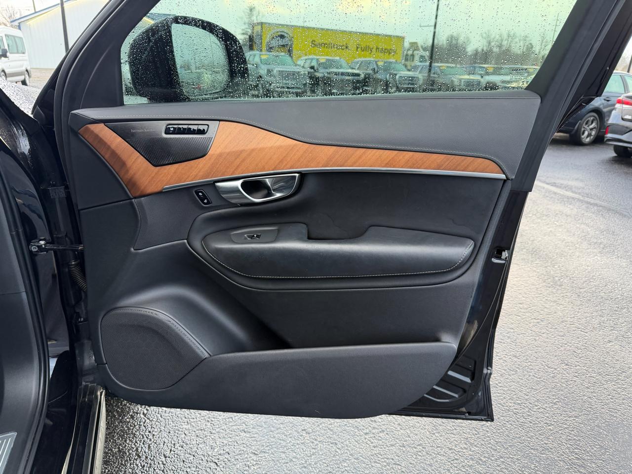 Volvo XC90 T6 AWD Inscription 6 Passenger 2020