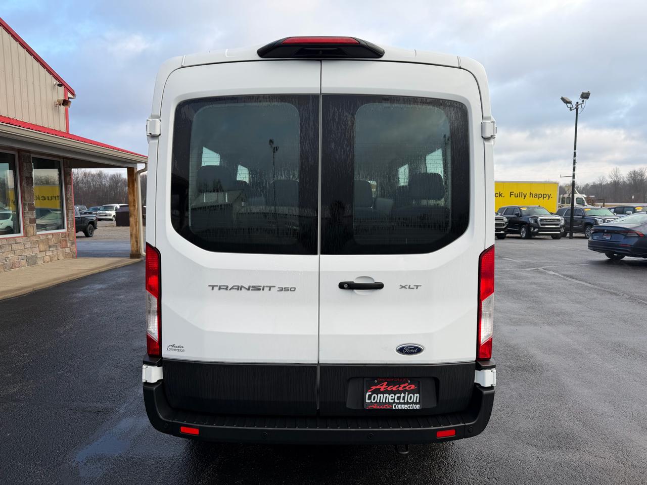 Ford Transit Passenger Wagon T-350 148" Med Roof XLT RWD 2022