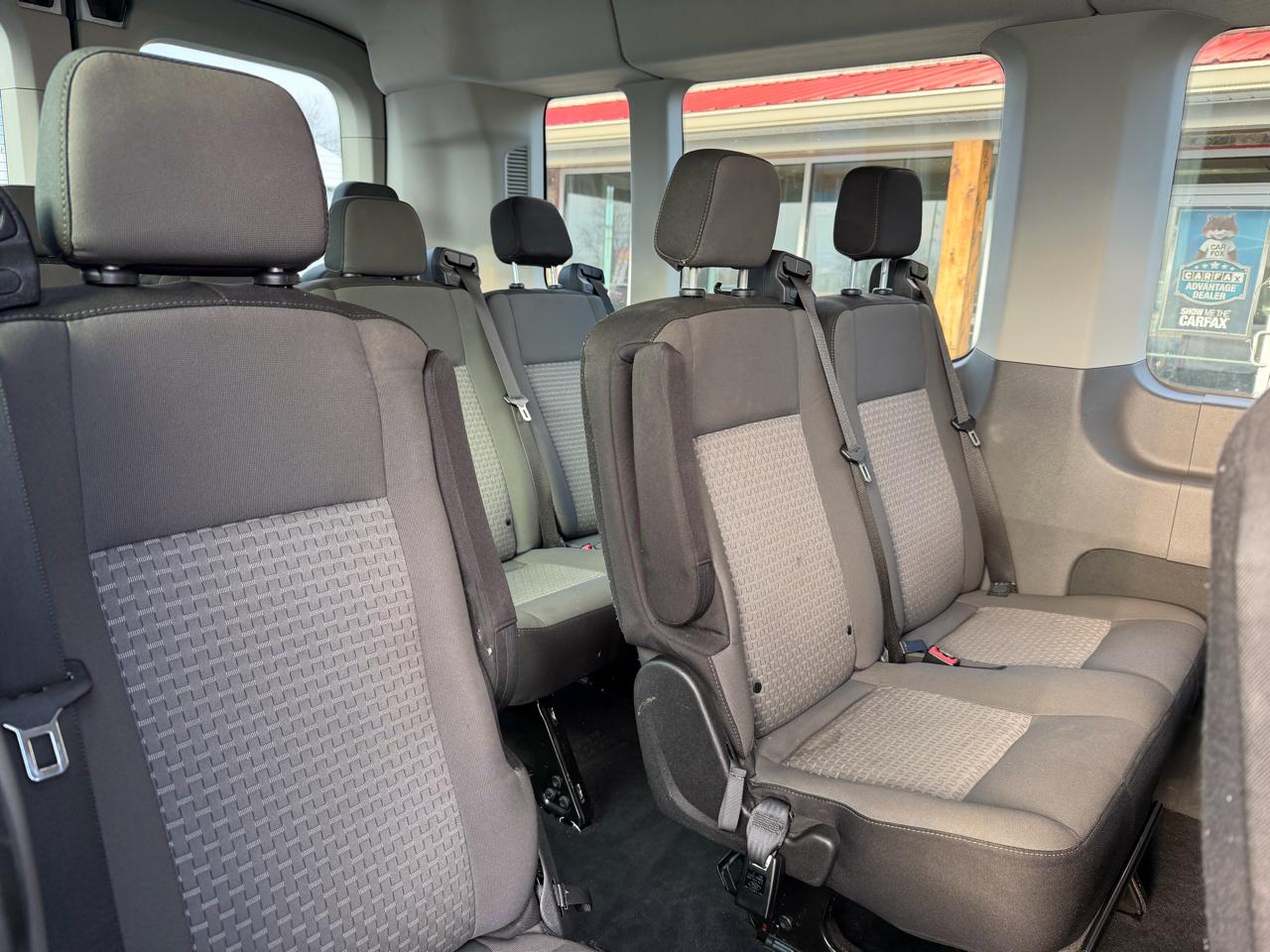 Ford Transit Passenger Wagon T-350 148" Med Roof XLT RWD 2022