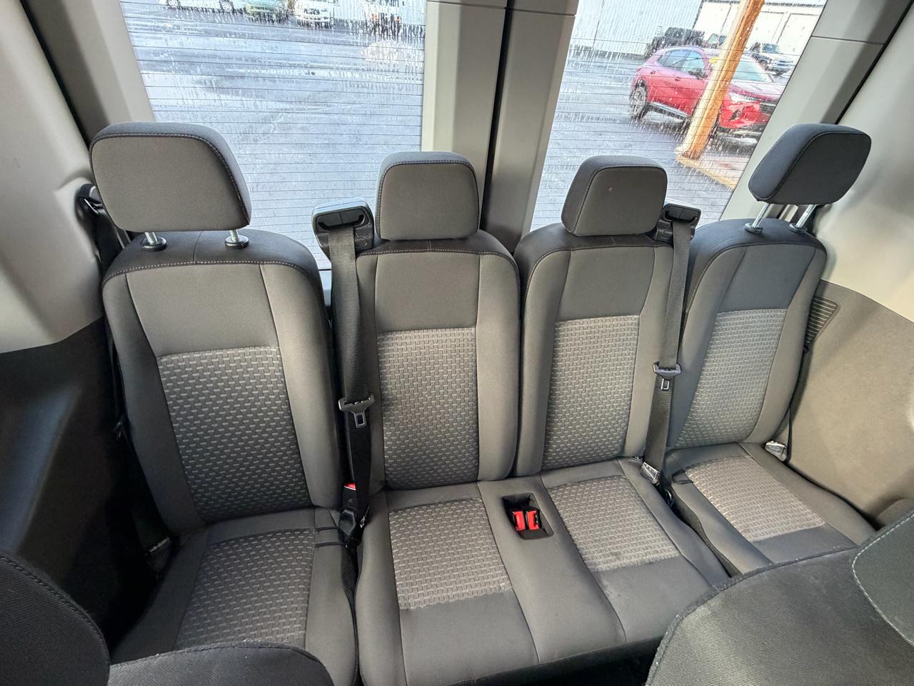 Ford Transit Passenger Wagon T-350 148" Med Roof XLT RWD 2022