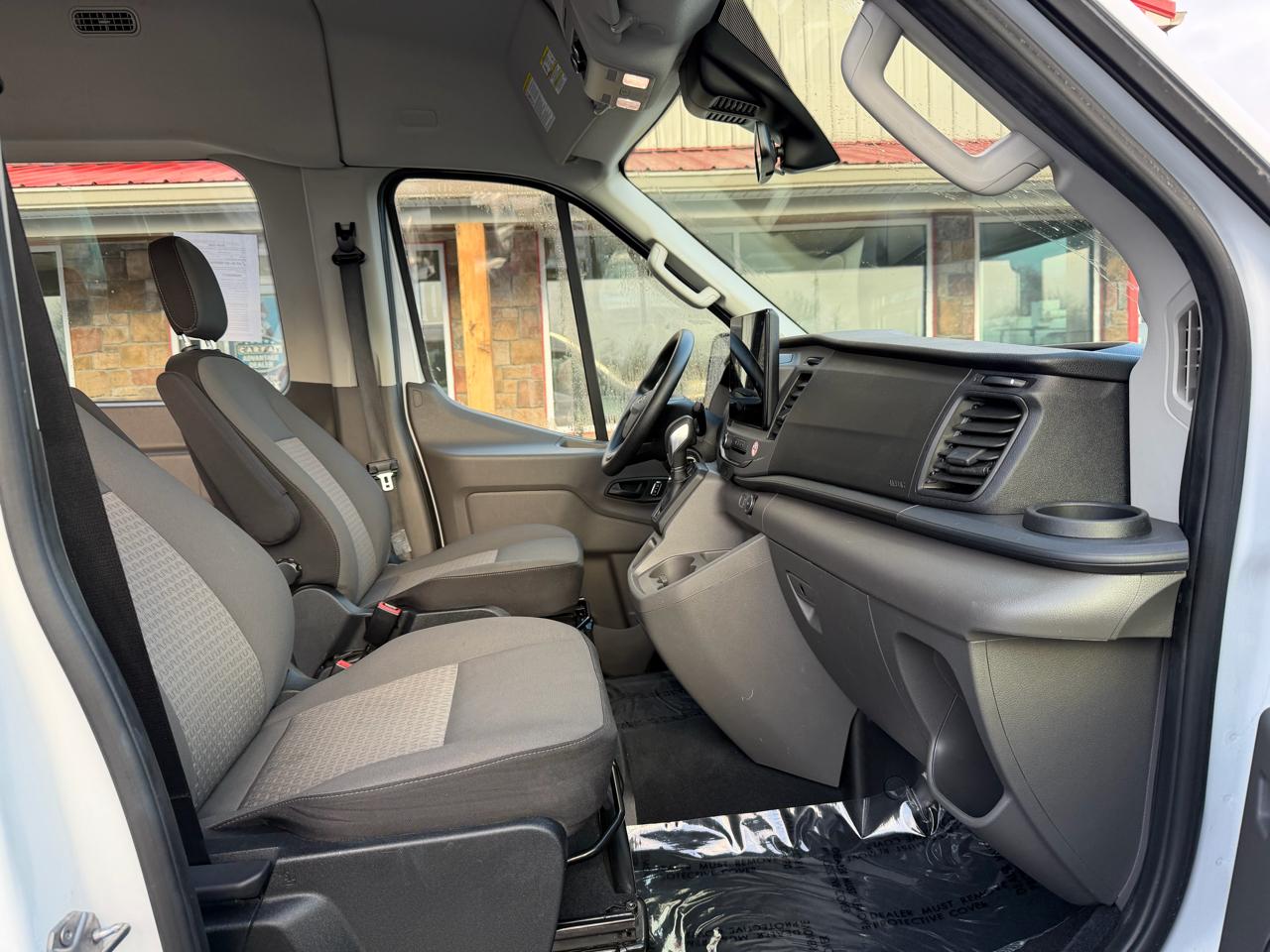 Ford Transit Passenger Wagon T-350 148" Med Roof XLT RWD 2022