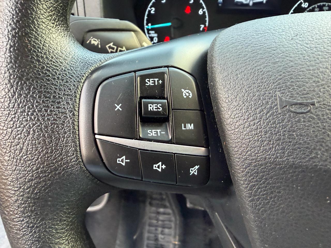 Ford Transit Passenger Wagon T-350 148" Med Roof XLT RWD 2022