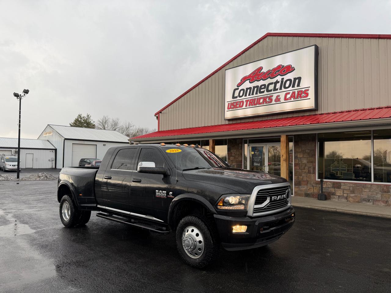RAM 3500 Limited 4x4 Mega Cab 6'4" Box 2018