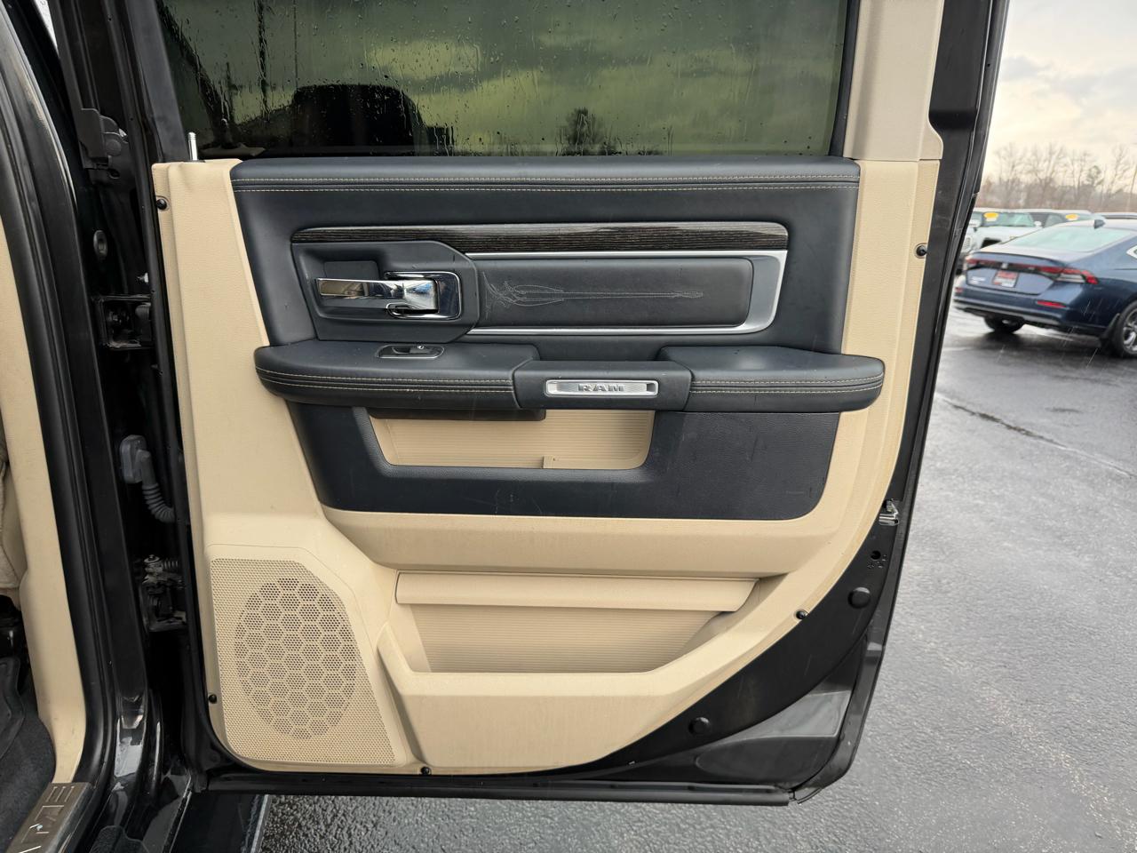 RAM 3500 Limited 4x4 Mega Cab 6'4" Box 2018