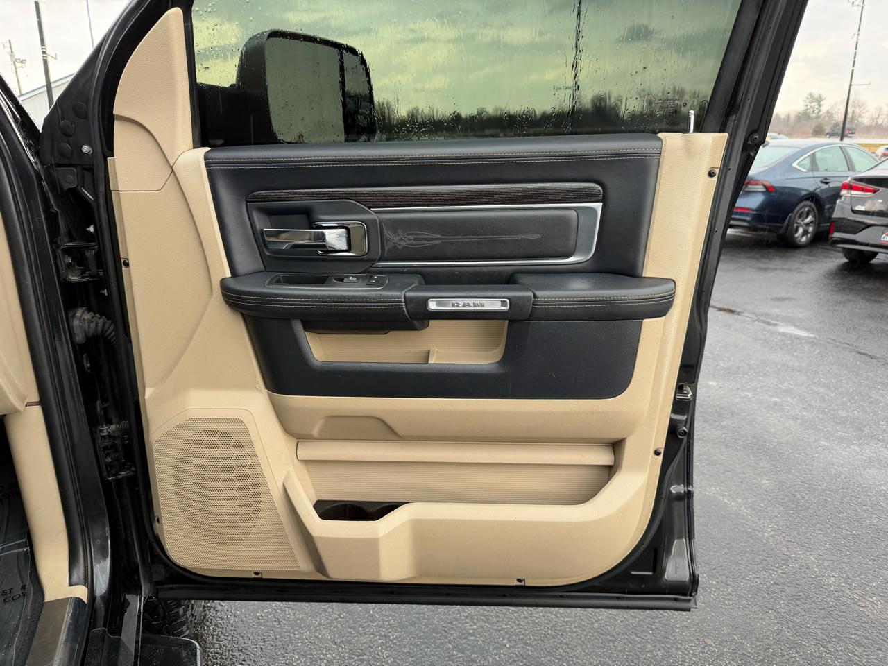 RAM 3500 Limited 4x4 Mega Cab 6'4" Box 2018