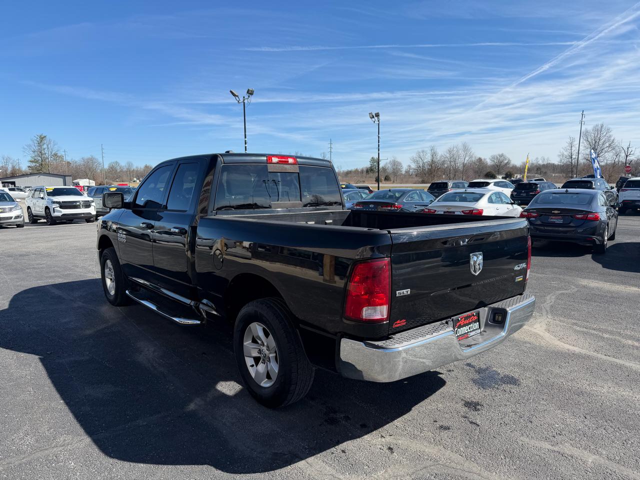 RAM 1500 4WD Quad Cab 140.5" SLT 2013