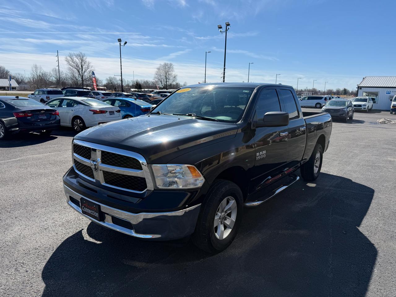 RAM 1500 4WD Quad Cab 140.5" SLT 2013