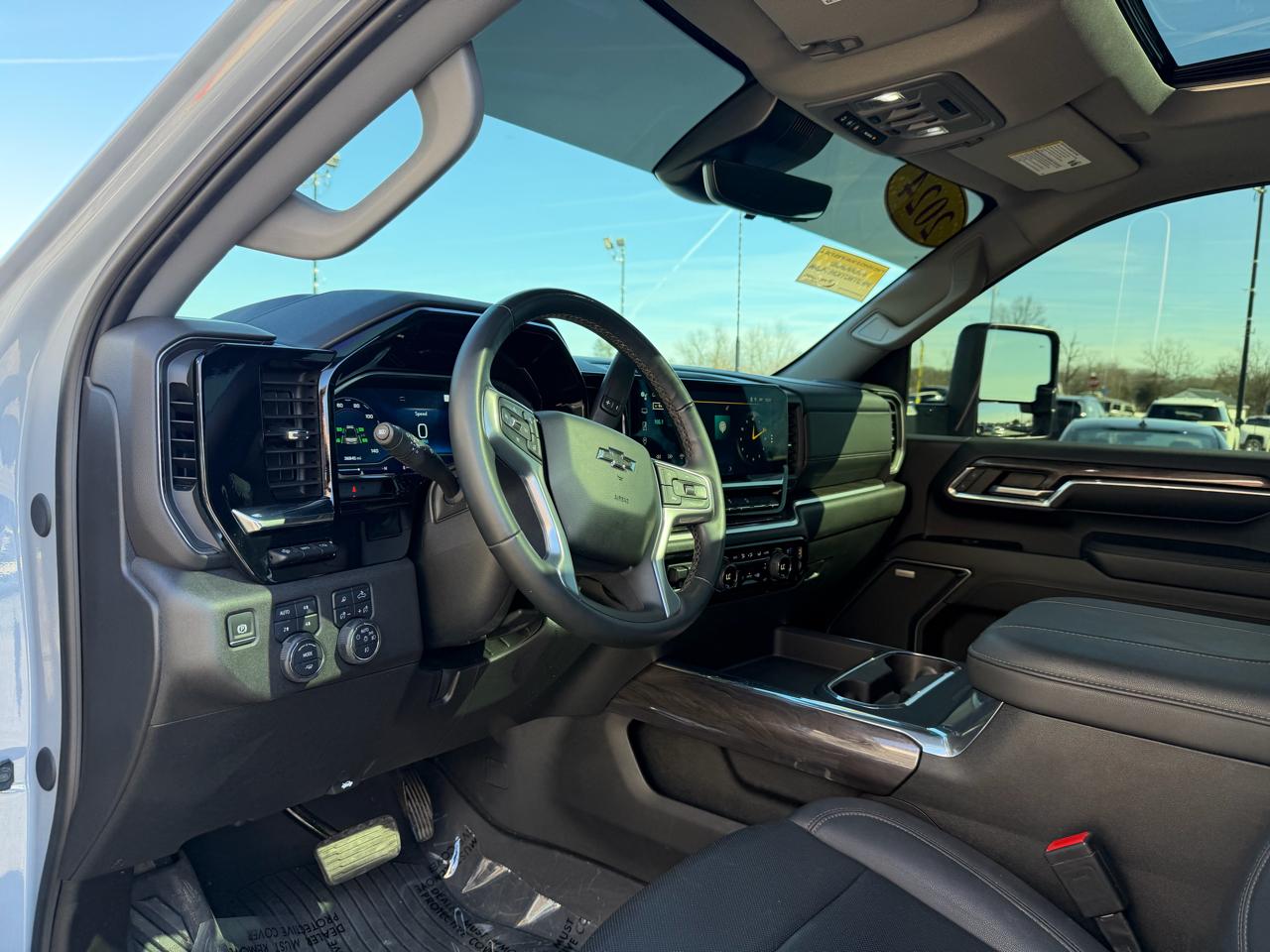 Chevrolet Silverado 2500HD 4WD Crew Cab 159" LTZ 2024