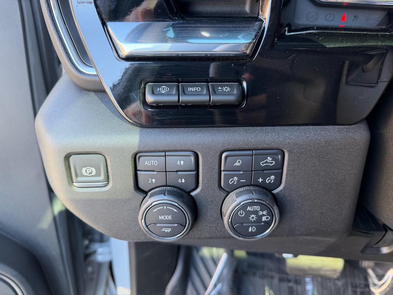 Chevrolet Silverado 2500HD 4WD Crew Cab 159" LTZ 2024