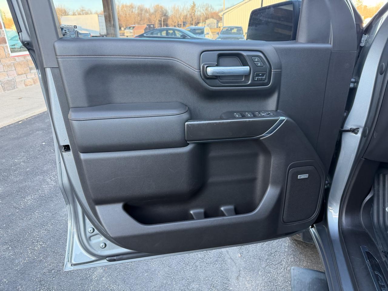 GMC Sierra 1500 4WD Crew Cab 147" AT4 2021