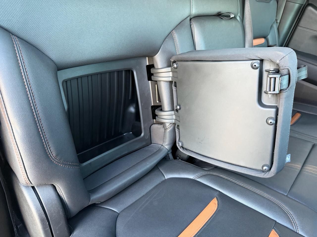 GMC Sierra 1500 4WD Crew Cab 147" AT4 2021