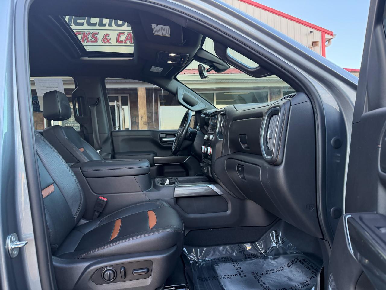 GMC Sierra 1500 4WD Crew Cab 147" AT4 2021