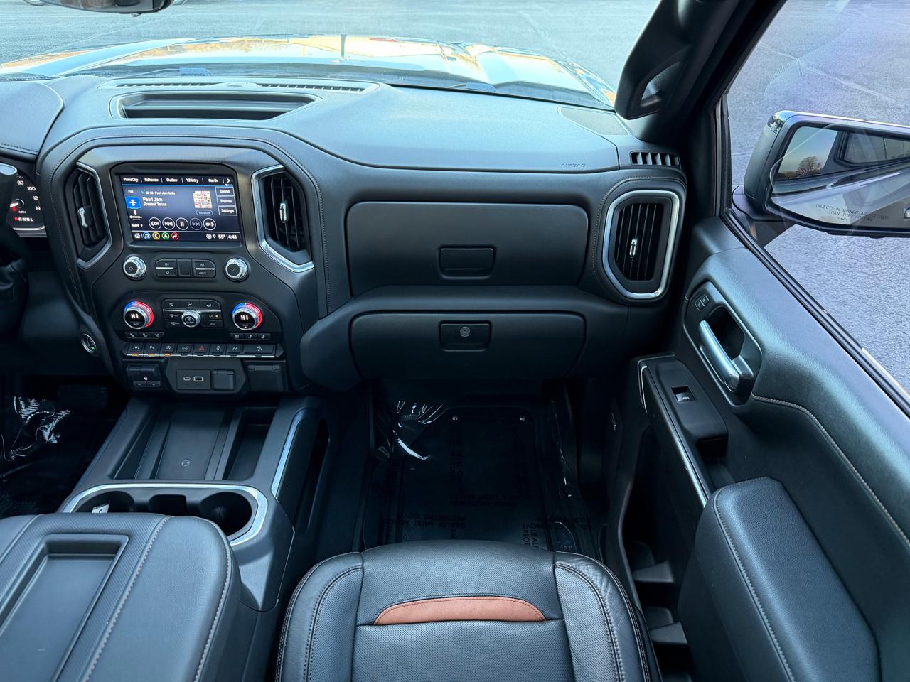 GMC Sierra 1500 4WD Crew Cab 147" AT4 2021