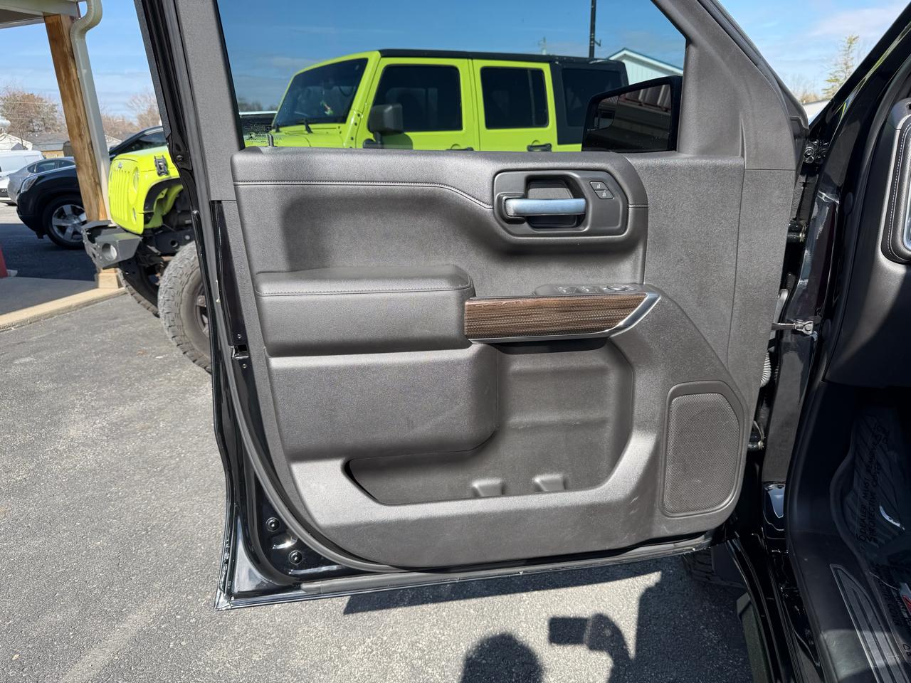 Chevrolet Silverado 1500 4WD Crew Cab 147" LT Trail Boss 2021