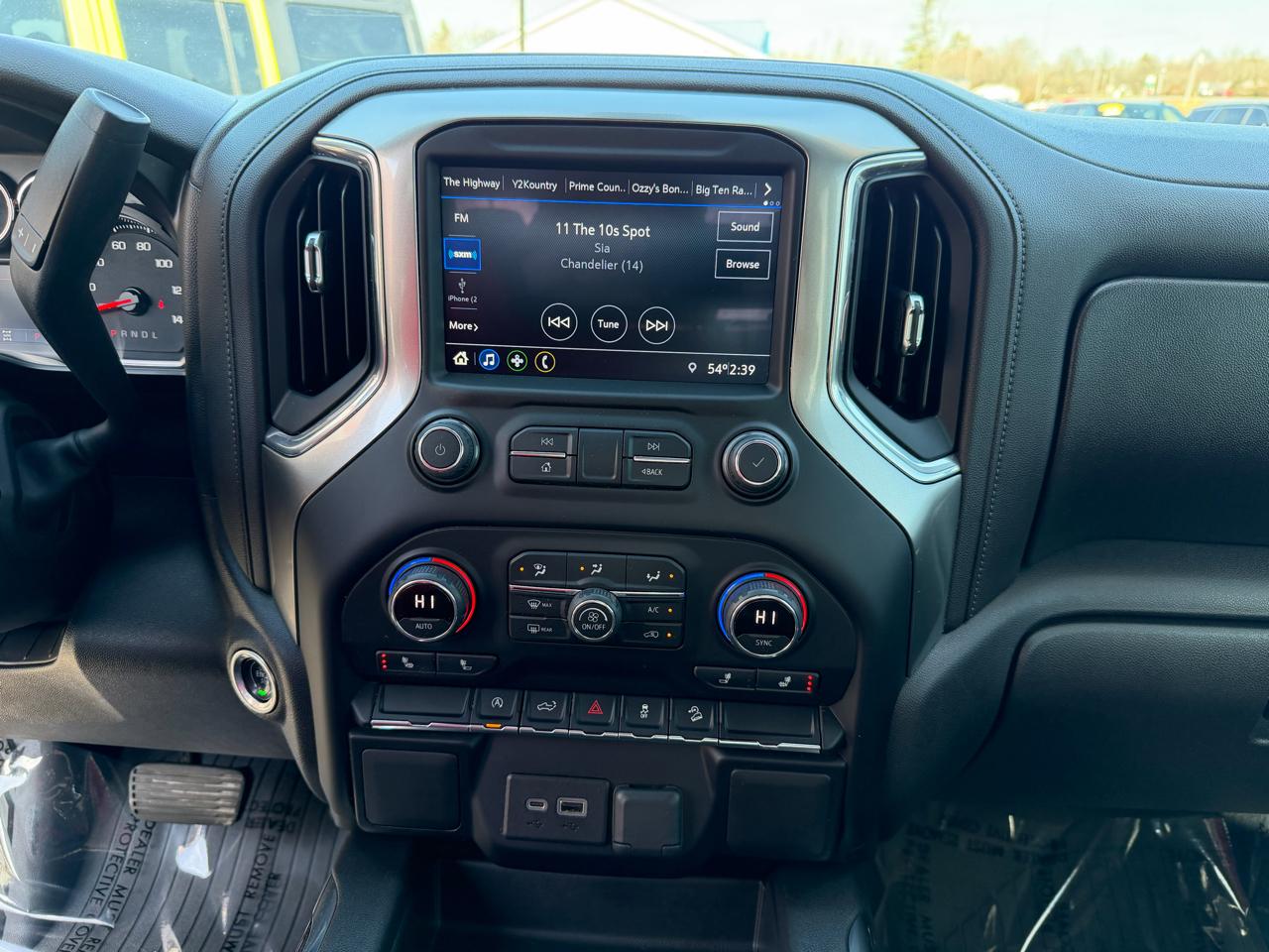 Chevrolet Silverado 1500 4WD Crew Cab 147" LT Trail Boss 2021