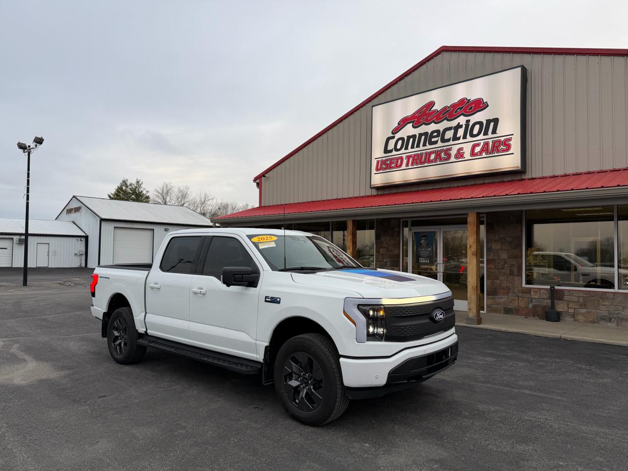 Ford F-150 Lightning Flash 4WD SuperCrew 5.5' Box 2025