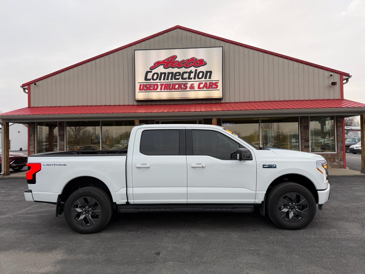 Ford F-150 Lightning Flash 4WD SuperCrew 5.5' Box 2025