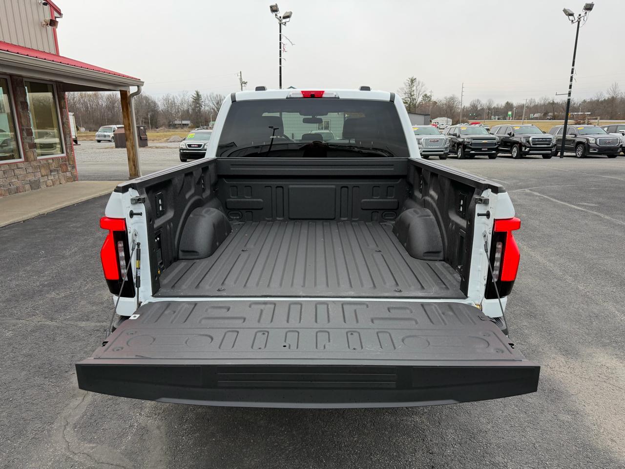 Ford F-150 Lightning Flash 4WD SuperCrew 5.5' Box 2025