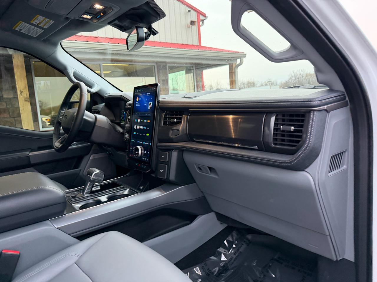 Ford F-150 Lightning Flash 4WD SuperCrew 5.5' Box 2025