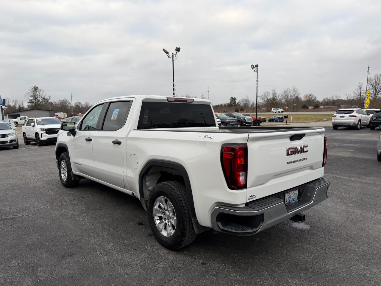 GMC Sierra 1500 4WD Crew Cab 147" 2019
