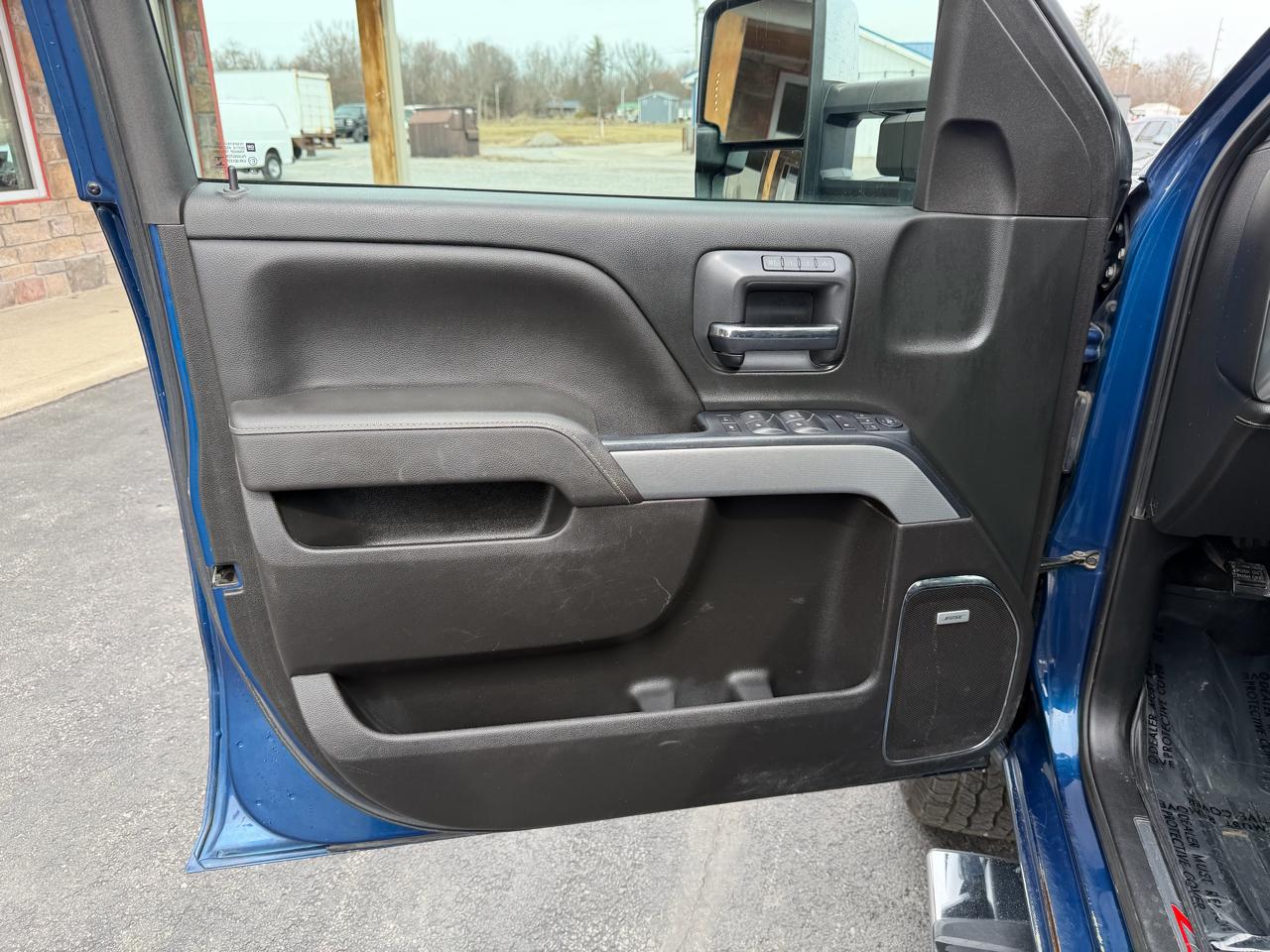 Chevrolet Silverado 2500HD 4WD Crew Cab 153.7" LTZ 2017