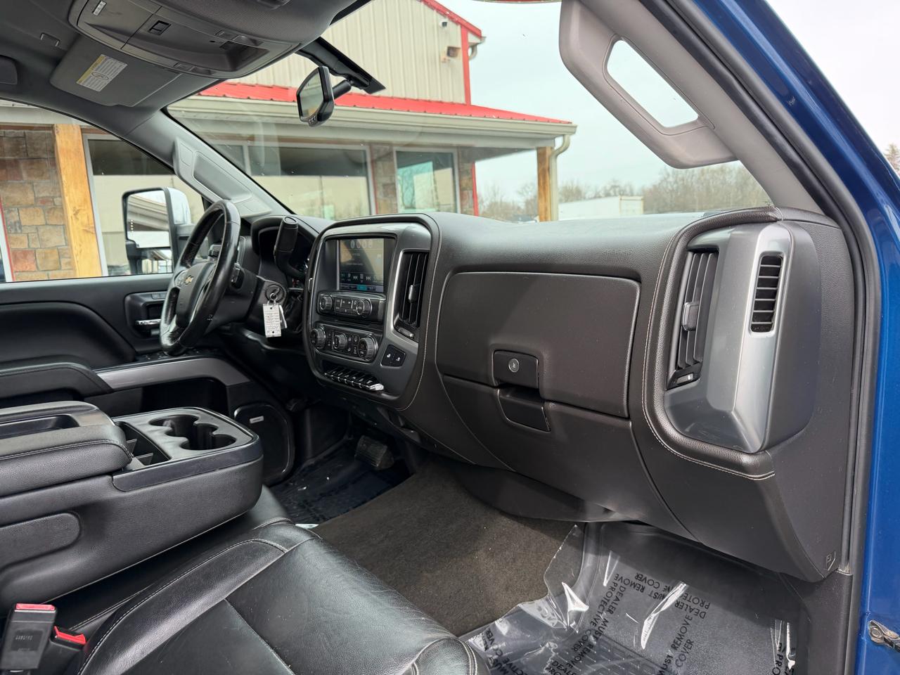 Chevrolet Silverado 2500HD 4WD Crew Cab 153.7" LTZ 2017