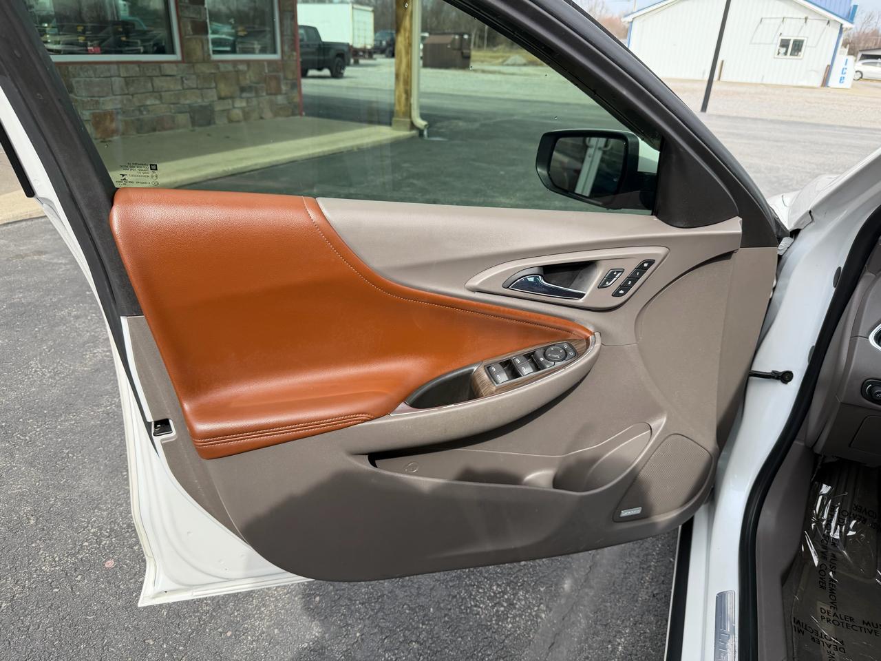 Chevrolet Malibu 4dr Sdn Premier w/2LZ 2016