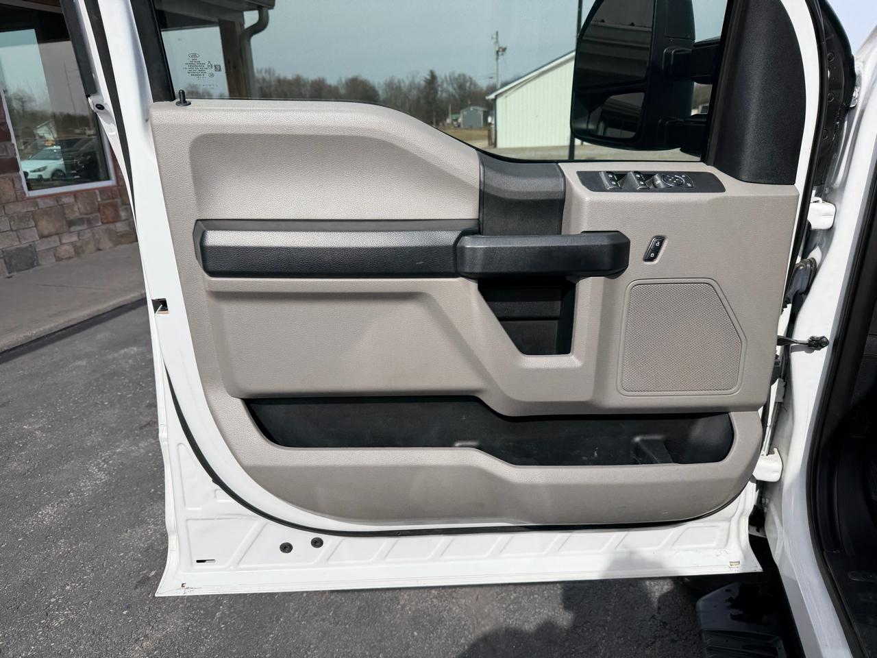 Ford Super Duty F-250 SRW 4WD Crew Cab 172" FX4 2021