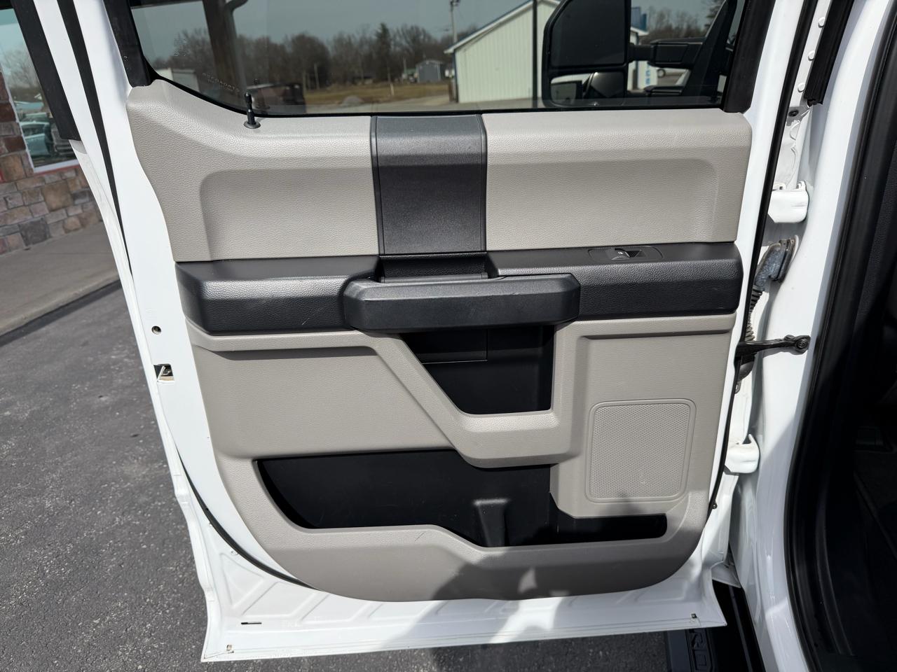 Ford Super Duty F-250 SRW 4WD Crew Cab 172" FX4 2021