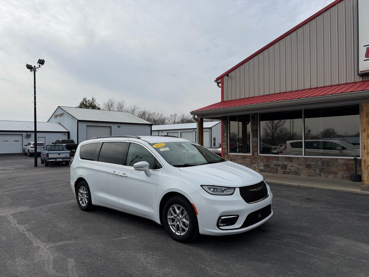 Chrysler Pacifica Touring L FWD 2022