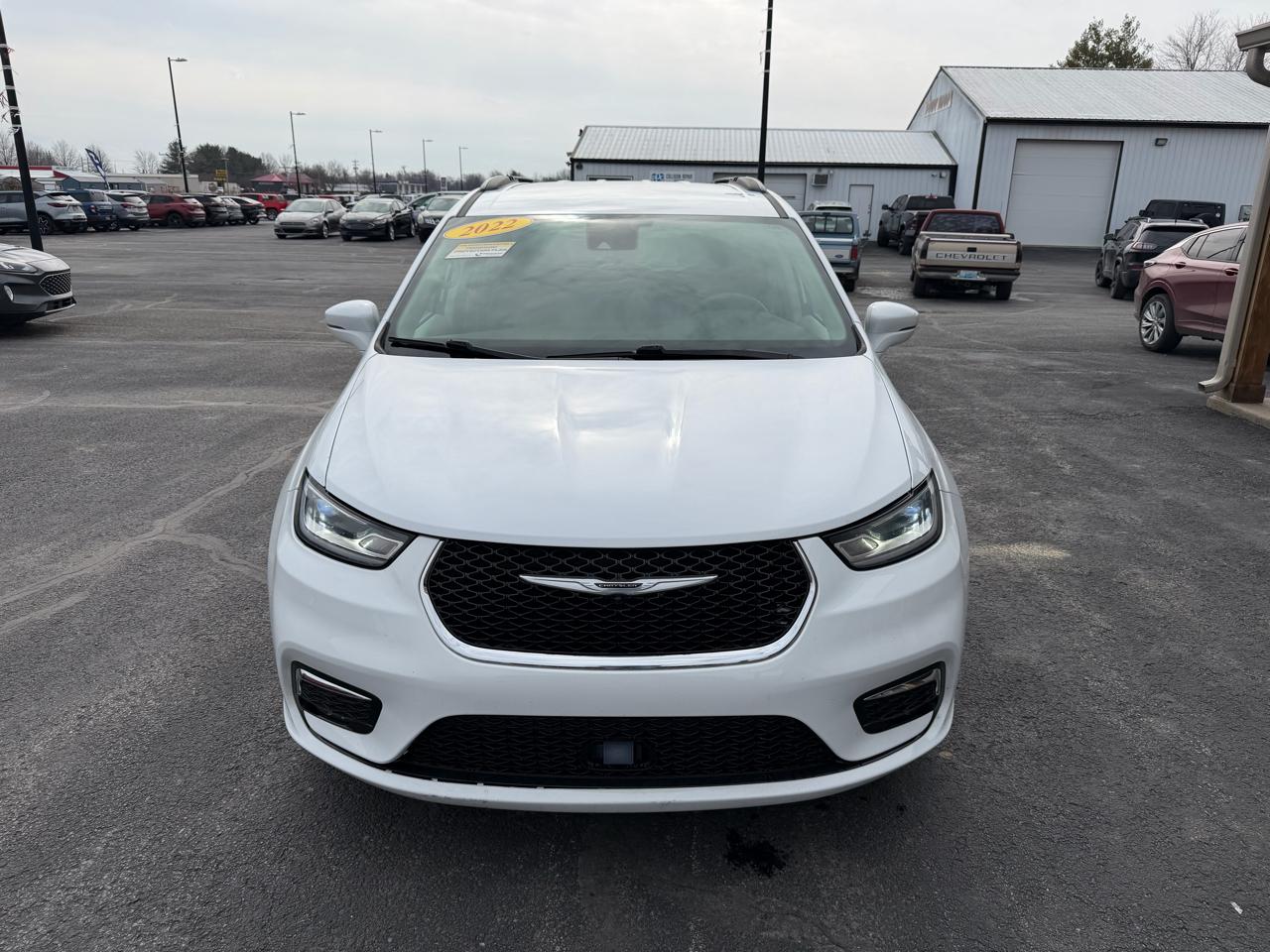 Chrysler Pacifica Touring L FWD 2022