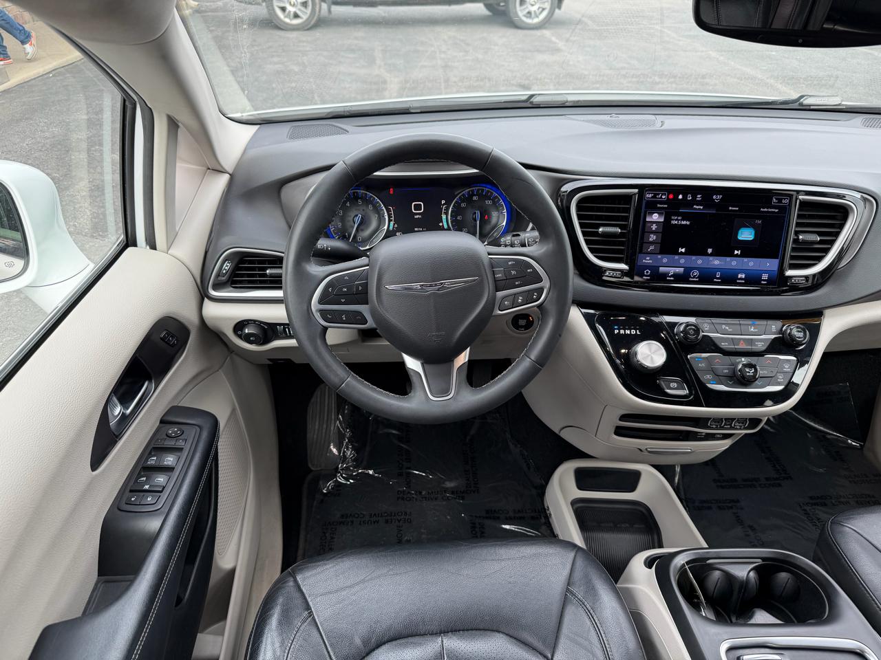 Chrysler Pacifica Touring L FWD 2022