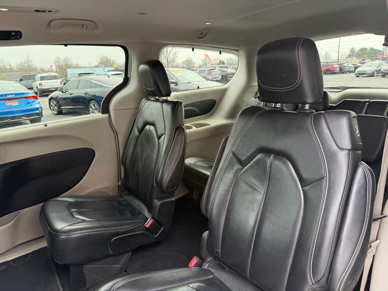 Chrysler Pacifica Touring L FWD 2022